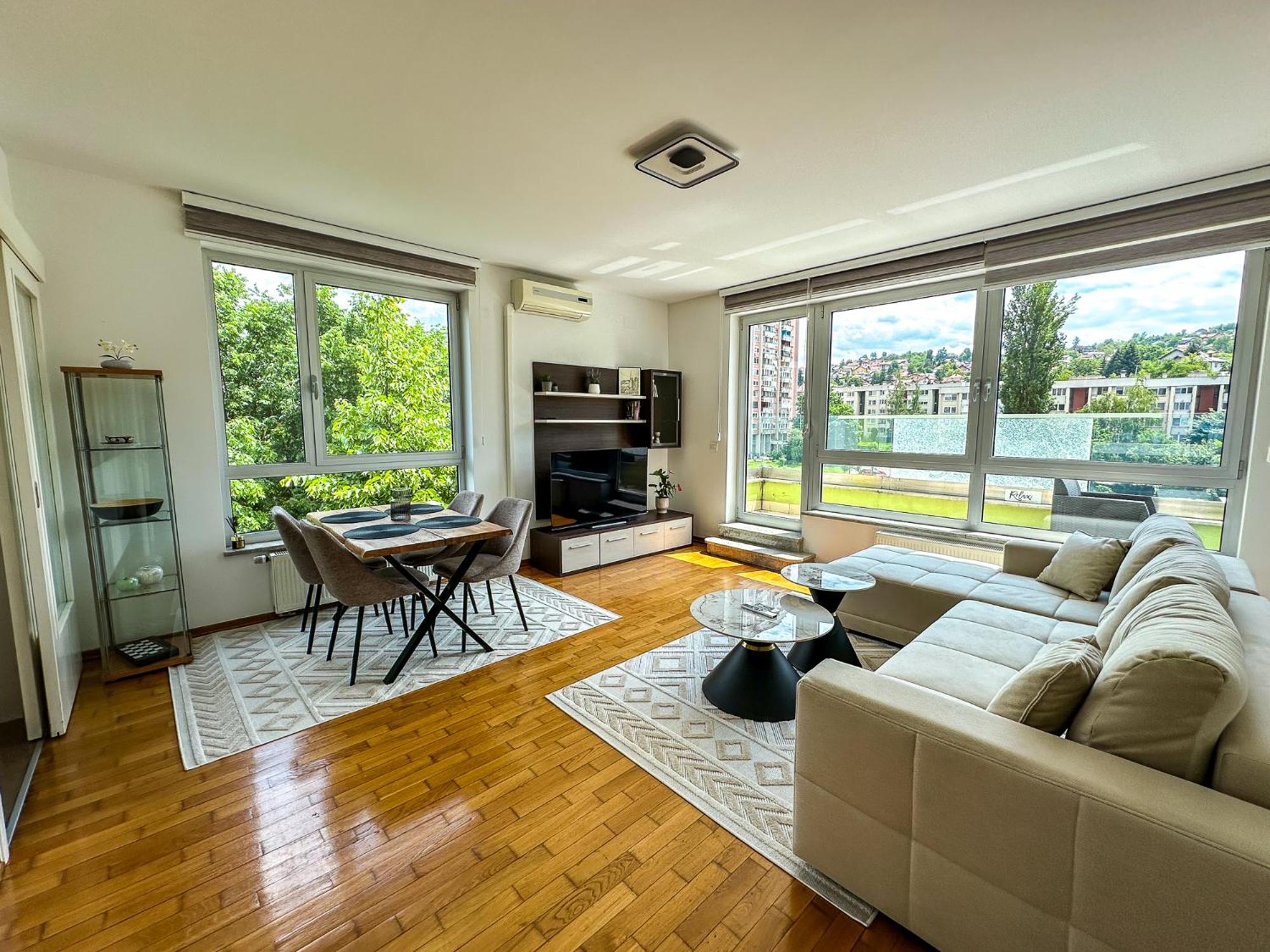 Apartment 22 With Garage Sarajevo